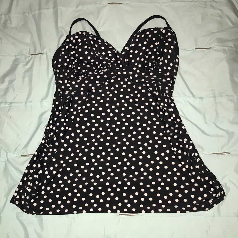 Liz Lange Maternity tankini top